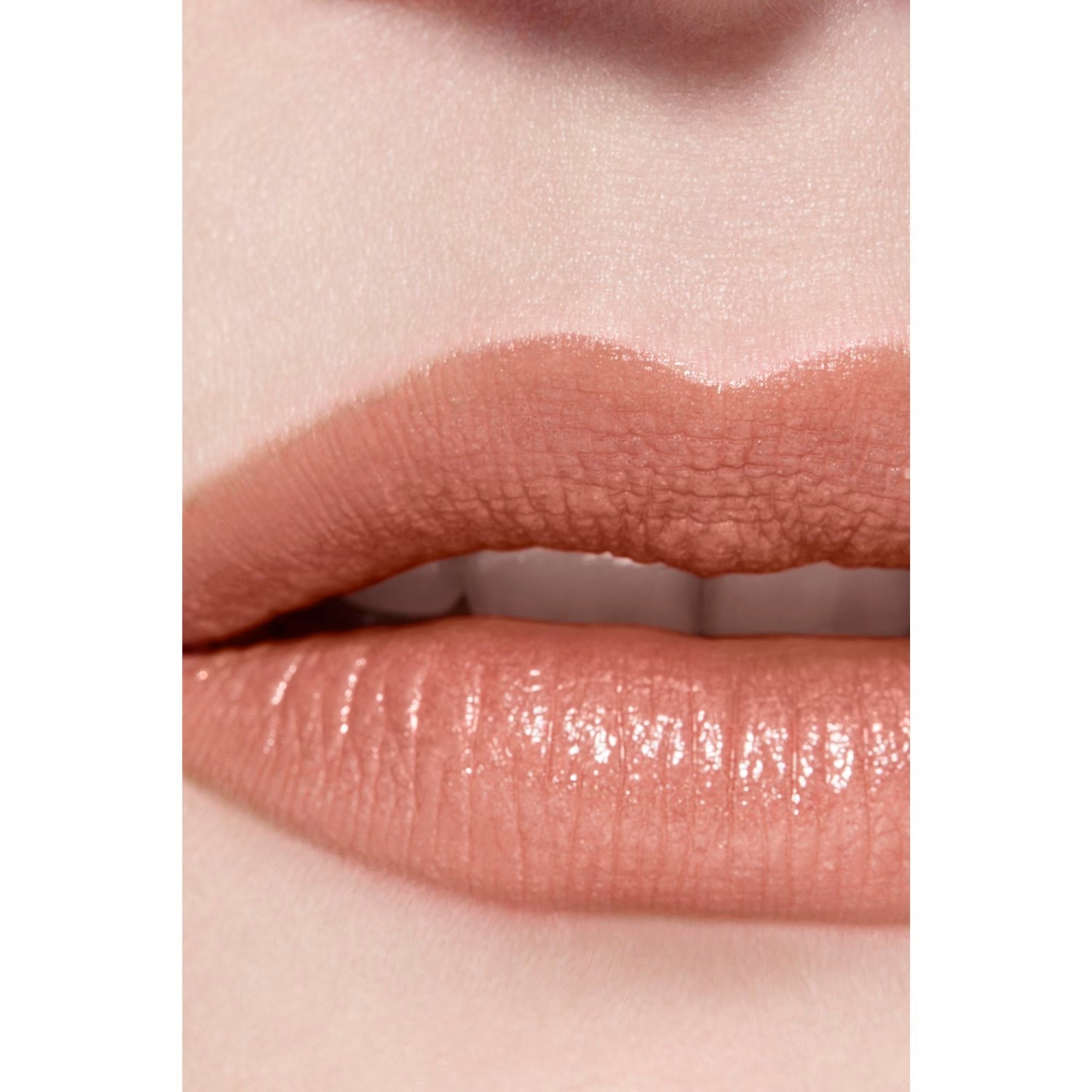 LA BARRA DE LABIOS INTENSA